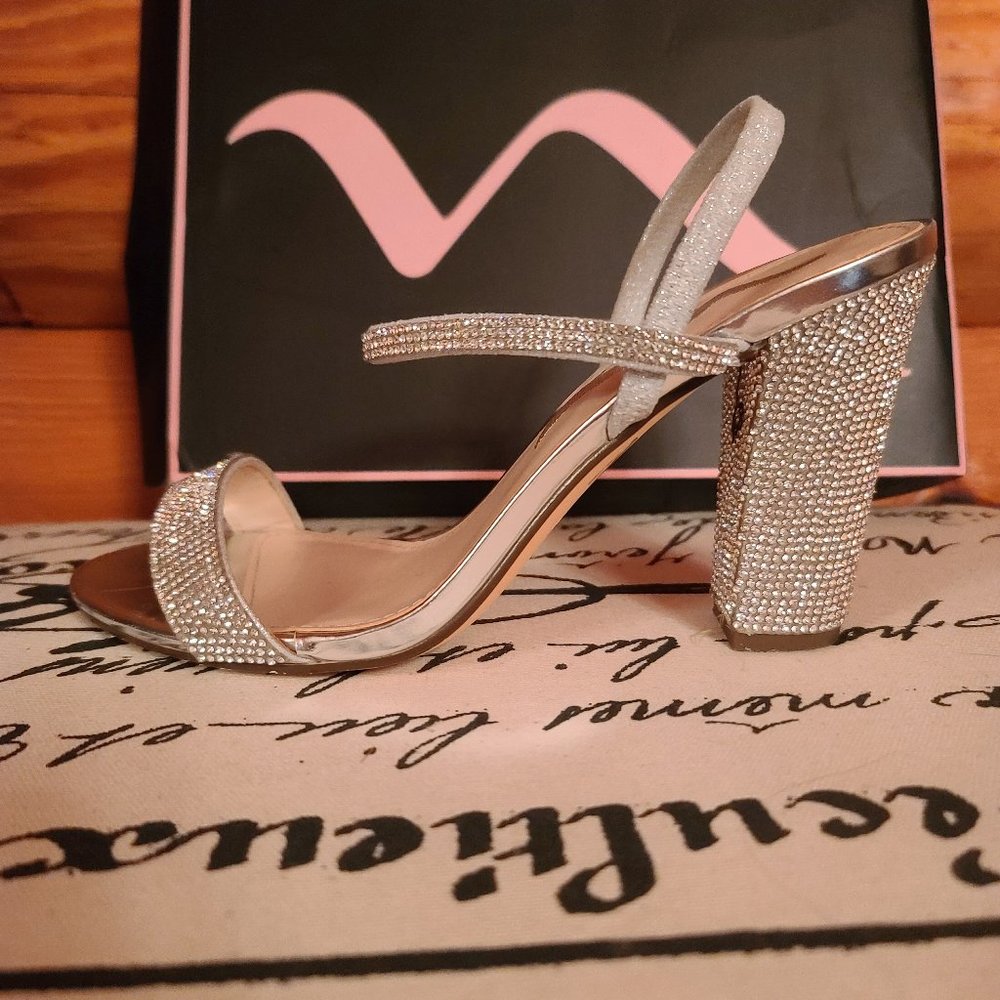 Nina "Sanchia-FY" Crystal/Rhinestone Wedding Sandals Size 7.5